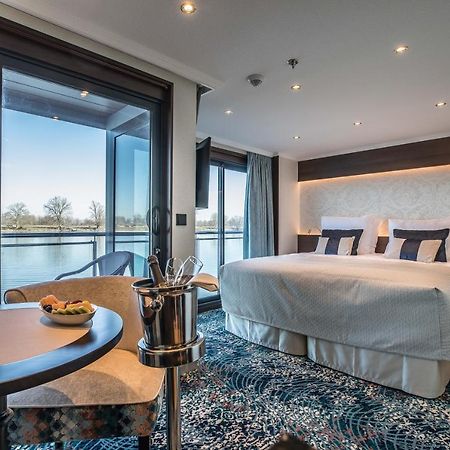 Viva Riverside 4 Koeln Ngoại thất bức ảnh